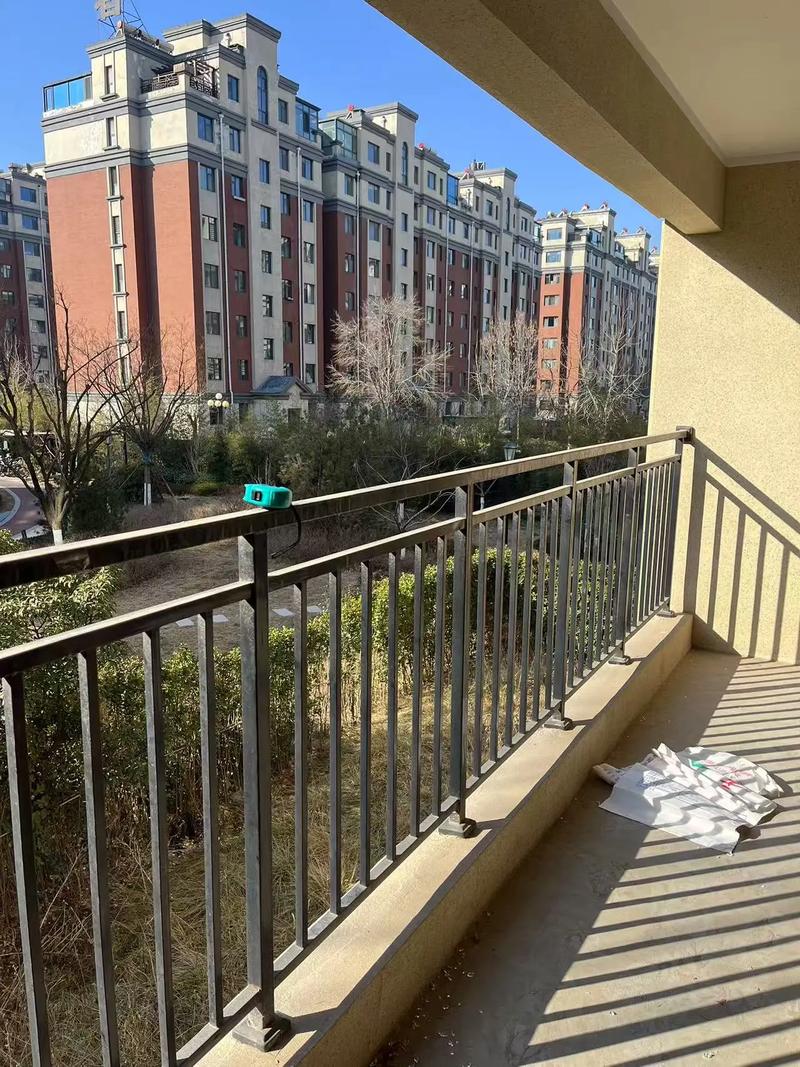 防撬设计筑牢安全防线 断桥铝门窗咨询中的防盗硬核解析